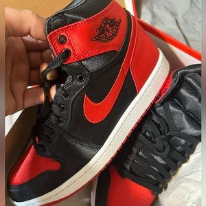 Satin Bred 1s